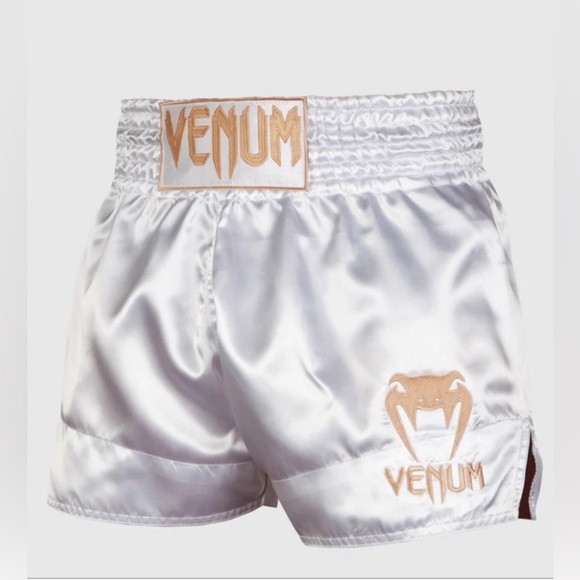 NEW - Venum Muay Thai Shorts Classic - White/Gold. Size Medium. Unisex - Picture 1 of 6
